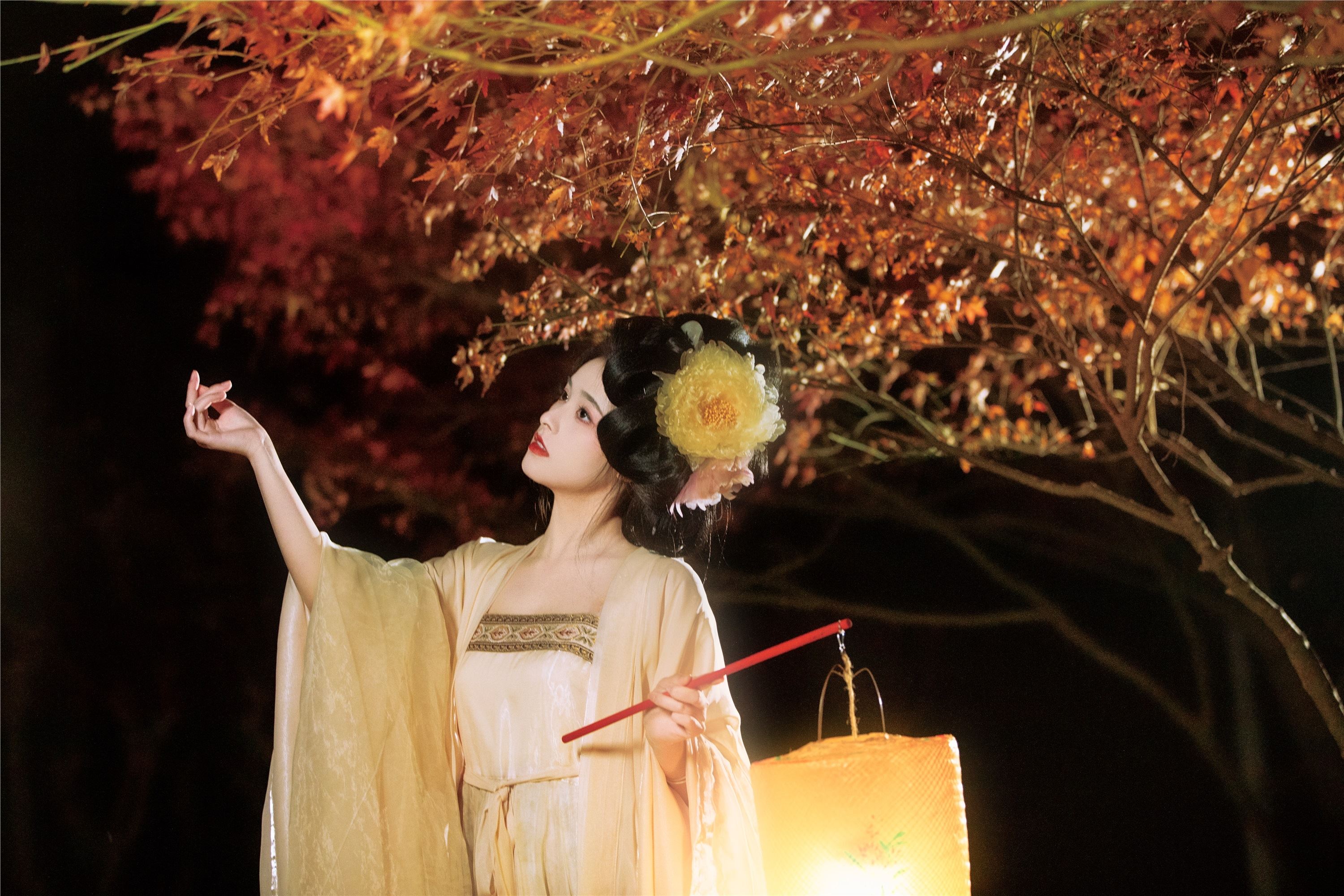 YITUYU 艺图语 2025.03.06 枫霜 恬恬圈圈